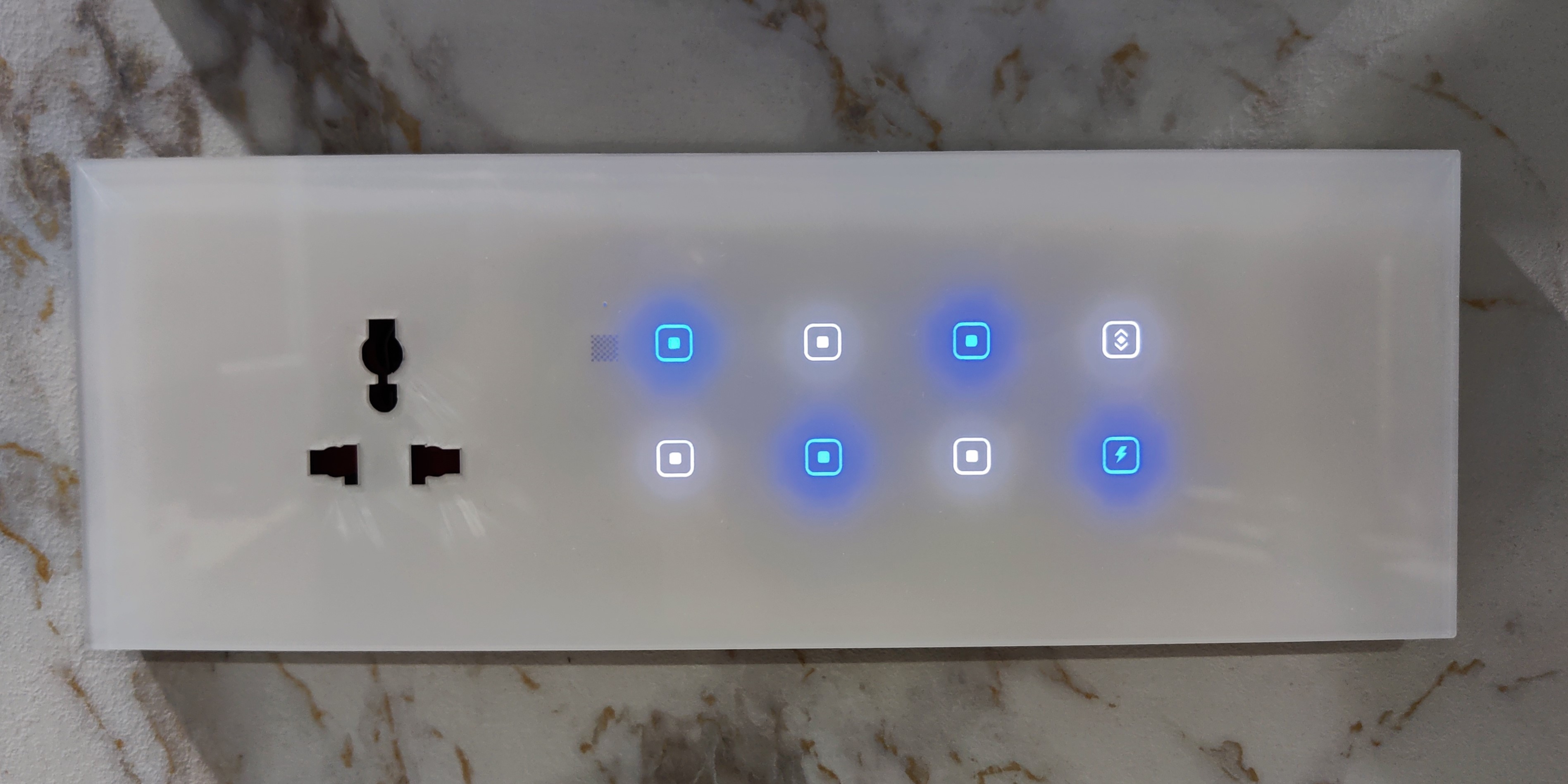Digital touch sensor